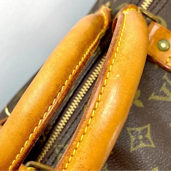 Authentic Louis Vuitton LV Keepall 50! - Picture 8 of 16